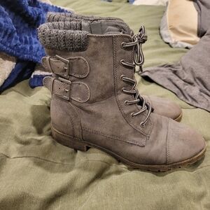 Women's boots